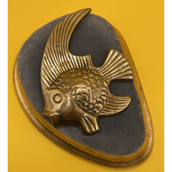 Vintage Nautical Wall Decor - Set of 4 Brass Fish -Made in India - Picture 2 of 16